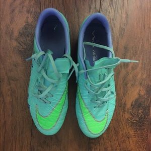 NIKE Original Hypervenom Soccer Cleats